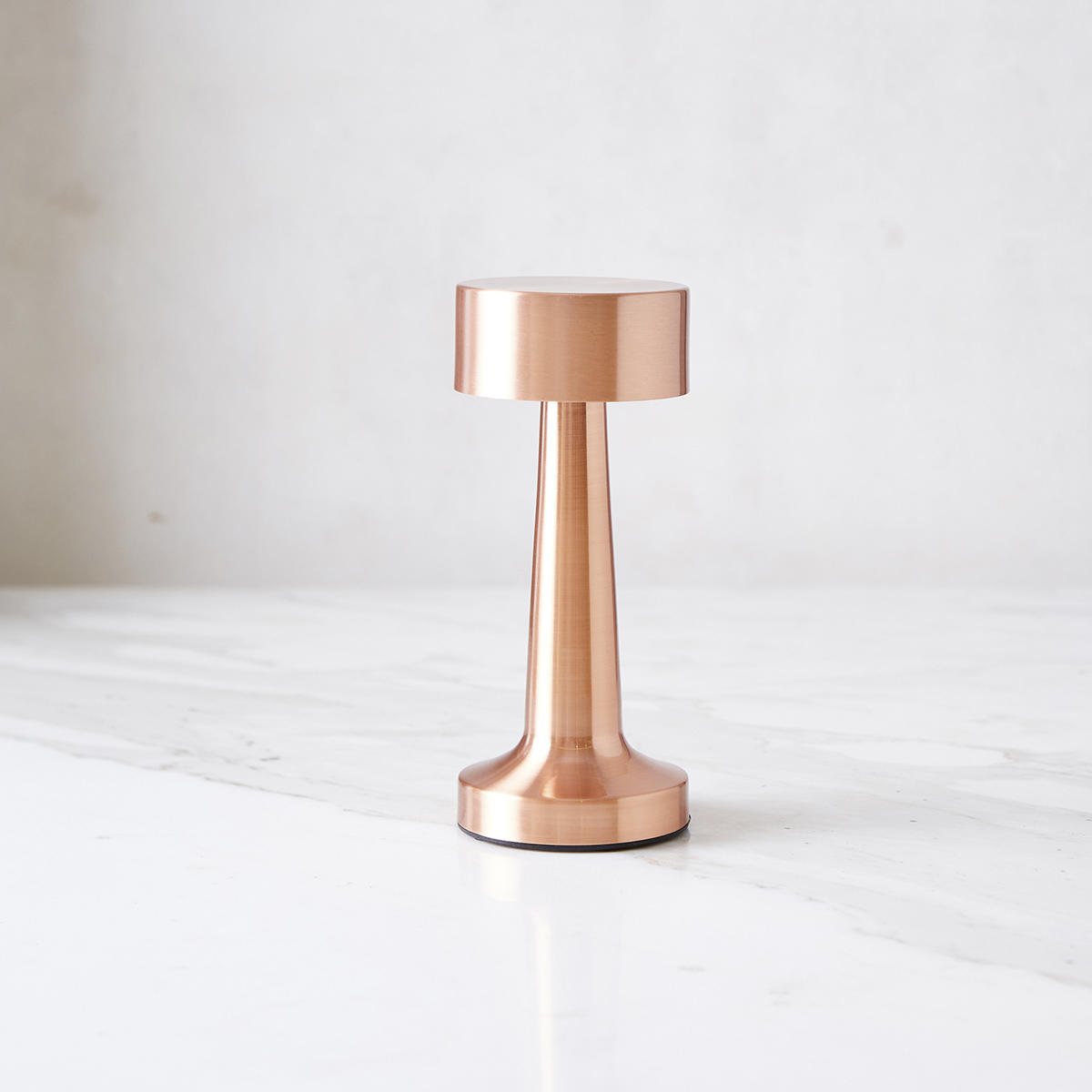 LAMPARA CHESS LED ROSE GOLD